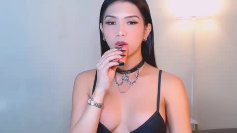 urwildest_margaret online show from 02/11/26, 10:20