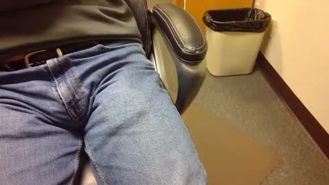 useemie online show from 12/12/24, 09:48