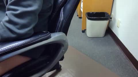 useemie online show from 12/22/25, 11:46