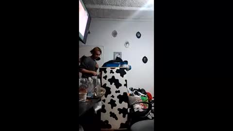 user_of_existance online show from 04/04/26, 01:04