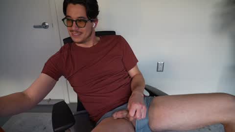 Snapshot of userinca chatting on 01/05/25, 12:31 Hi online show from 01/05/25, 12:31