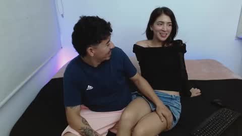 useronlypurple777 online show from 10/15/25, 10:54