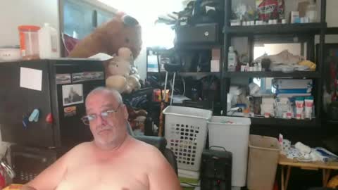 Snapshot of usgoober chatting on 06/28/26, 02:17 Eric online show from 06/28/26, 02:17