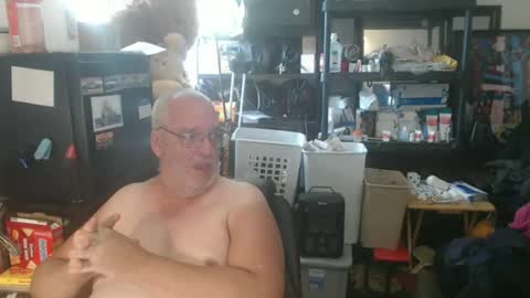Snapshot of usgoober chatting on 06/28/26, 02:23 Eric online show from 06/28/26, 02:23
