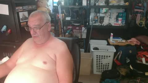 Snapshot of usgoober chatting on 07/03/26, 12:00 Eric online show from 07/03/26, 12:00