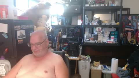 Snapshot of usgoober chatting on 07/12/26, 11:45 Eric online show from 07/12/26, 11:45