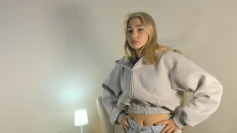 Snapshot of ushacoyt chatting on 03/24/26, 03:11 Victoria online show from 03/24/26, 03:11