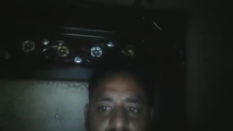 Snapshot of usman184 chatting on 10/30/25, 10:21 Mian184 online show from 10/30/25, 10:21