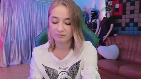 Leila online show from 12/10/24, 06:01