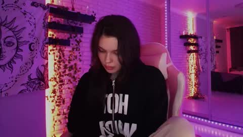 Eva online show from 12/08/24, 07:54