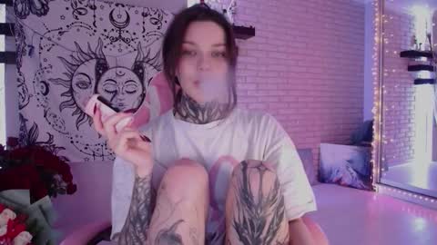 Eva online show from 02/16/25, 10:21