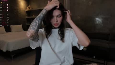 Eva online show from 09/13/25, 11:43