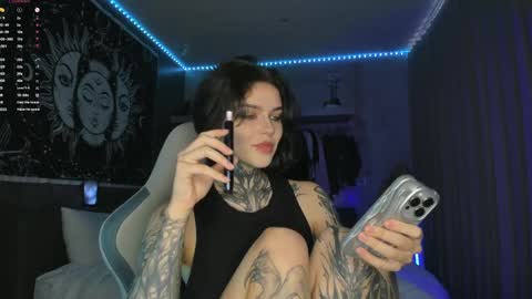 Eva online show from 03/21/26, 07:24