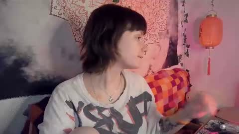 Snapshot of uwujudyosas chatting on 06/18/26, 10:36 Judy online show from 06/18/26, 10:36