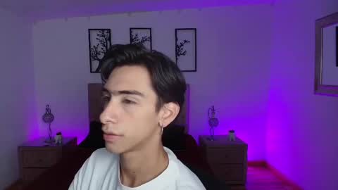 Snapshot of uyukie chatting on 09/11/25, 12:16 UYUKIE online show from 09/11/25, 12:16