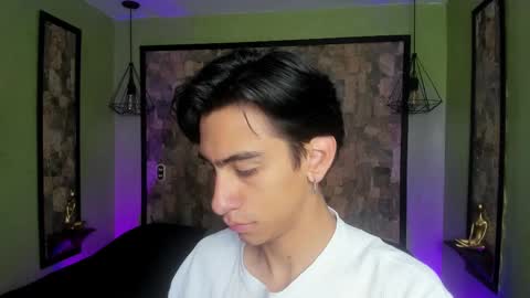 Snapshot of uyukie chatting on 09/23/25, 11:46 UYUKIE online show from 09/23/25, 11:46