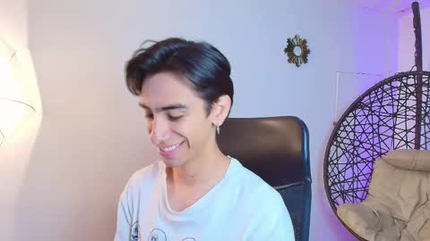 Snapshot of uyukie chatting on 09/25/25, 11:36 UYUKIE online show from 09/25/25, 11:36