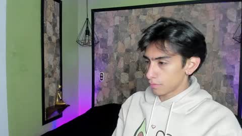 Snapshot of uyukie chatting on 09/28/25, 11:26 UYUKIE online show from 09/28/25, 11:26