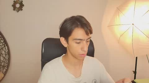 Snapshot of uyukie chatting on 09/30/25, 11:59 UYUKIE online show from 09/30/25, 11:59