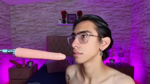 Snapshot of uyukie chatting on 03/20/26, 03:22 UYUKIE online show from 03/20/26, 03:22