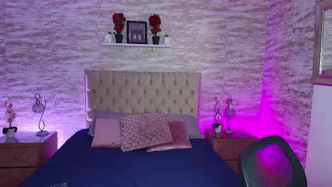 Snapshot of uyukie chatting on 03/28/26, 02:22 UYUKIE online show from 03/28/26, 02:22