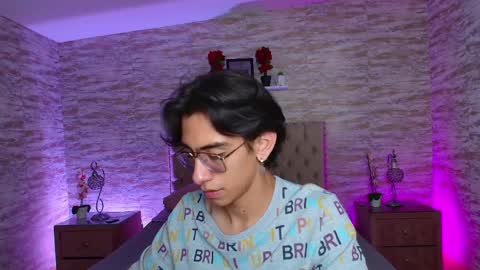 Snapshot of uyukie chatting on 04/02/26, 02:31 UYUKIE online show from 04/02/26, 02:31