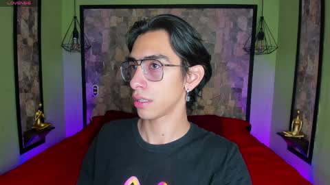 Snapshot of uyukie chatting on 04/03/26, 03:15 UYUKIE online show from 04/03/26, 03:15