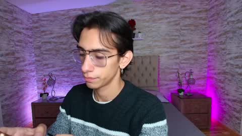 Snapshot of uyukie chatting on 04/07/26, 02:34 UYUKIE online show from 04/07/26, 02:34