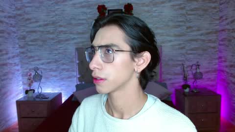 Snapshot of uyukie chatting on 04/08/26, 12:32 UYUKIE online show from 04/08/26, 12:32