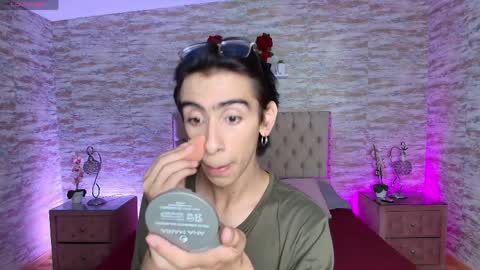 Snapshot of uyukie chatting on 04/09/26, 01:05 UYUKIE online show from 04/09/26, 01:05