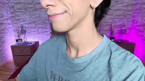 Snapshot of uyukie chatting on 04/10/26, 02:06 UYUKIE online show from 04/10/26, 02:06