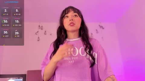 Snapshot of v1cky_ chatting on 10/20/25, 10:43 v1cky_ online show from 10/20/25, 10:43