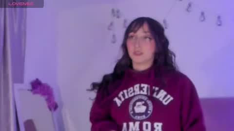 v1cky_ online show from 04/03/26, 12:30