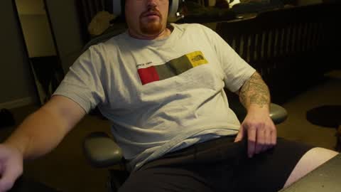 Snapshot of v_for_veng chatting on 01/09/25, 07:31 v_for_veng online show from 01/09/25, 07:31