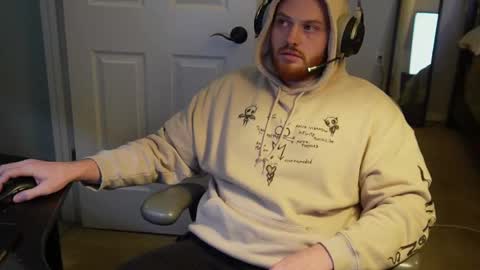 Snapshot of v_for_veng chatting on 10/05/25, 06:45 v_for_veng online show from 10/05/25, 06:45