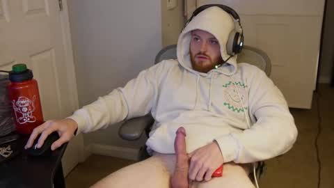 Snapshot of v_for_veng chatting on 10/30/25, 06:15 v_for_veng online show from 10/30/25, 06:15