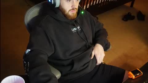 Snapshot of v_for_veng chatting on 02/18/26, 02:51 v_for_veng online show from 02/18/26, 02:51