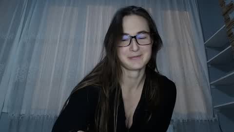 Snapshot of va_len_sea_ya chatting on 03/03/25, 07:39 Valensiya online show from 03/03/25, 07:39