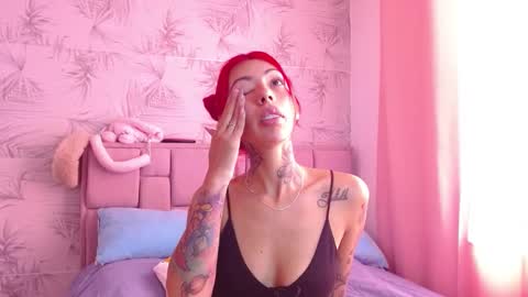 Snapshot of vaalen_ chatting on 02/10/26, 01:37 valentina online show from 02/10/26, 01:37