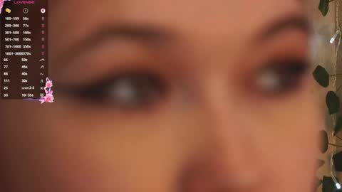 Snapshot of vacation_time chatting on 11/30/25, 03:05 Di online show from 11/30/25, 03:05