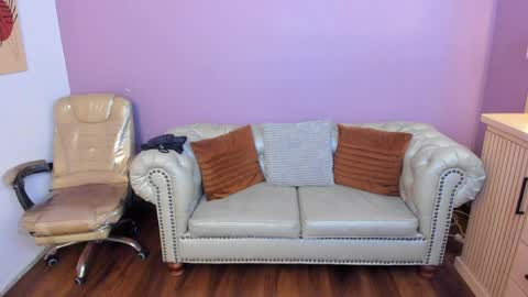 Vaiolet Harris online show from 04/09/26, 11:37