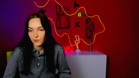 vaiolet_lovely online show from 04/15/26, 05:58