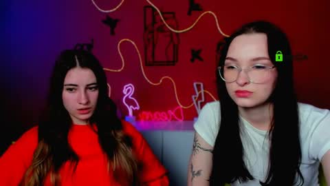 vaiolet_lovely online show from 04/16/26, 05:19