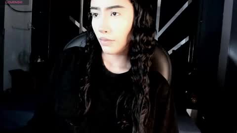 Snapshot of vaiolethsan chatting on 01/12/26, 07:41 Vaioleth online show from 01/12/26, 07:41