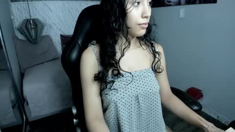 Vaioleth online show from 06/06/26, 12:21