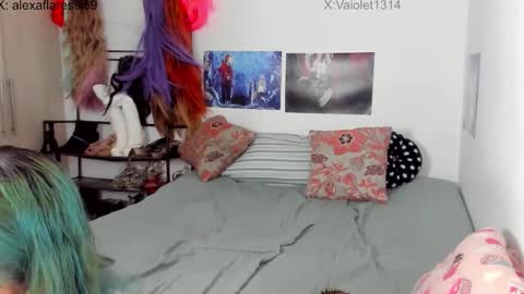 Vaiolet1314 online show from 12/19/25, 12:06