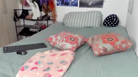 Vaiolet1314 online show from 12/21/25, 12:29