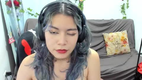 Vaiolet1314 online show from 02/22/26, 03:07