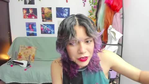 Vaiolet1314 online show from 05/20/26, 02:51