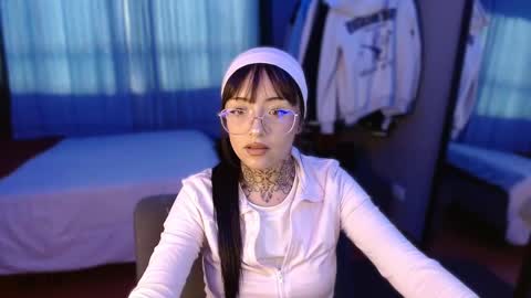valentina online show from 11/07/25, 09:37